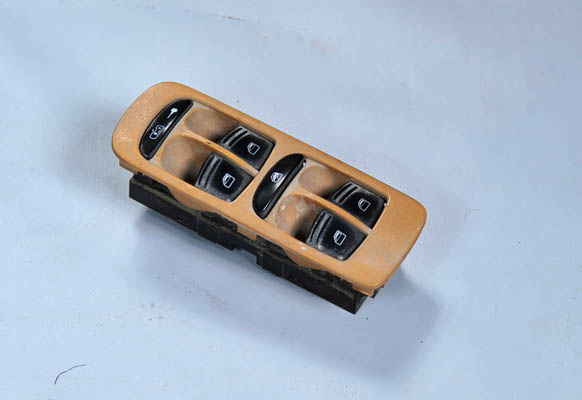 PHAETON CAM DÜĞME